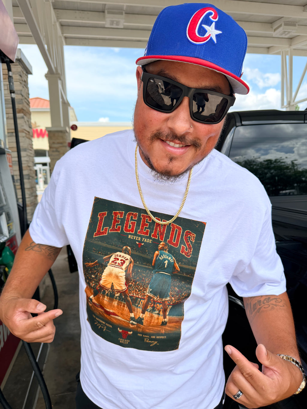 LEGENDS NEVER FADE Heavy Tee